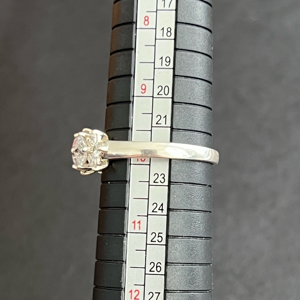 Sterling Silver Cubic Zirconia Ring - Picture 5 of 6